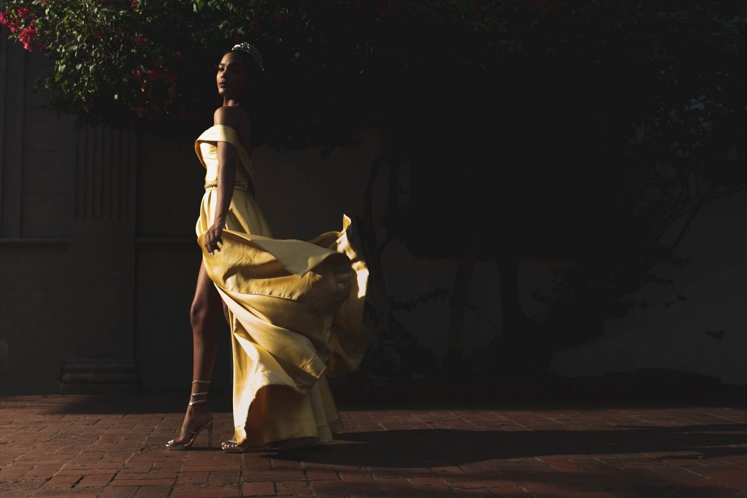 honey yanibel minaya cruz df8CmPArXKc unsplash 1