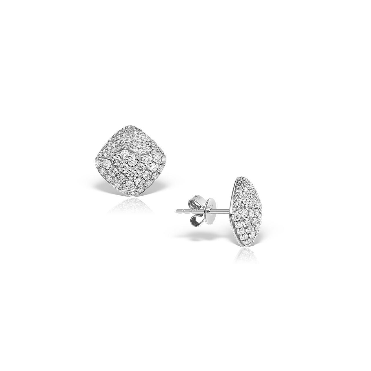 Cercei din Aur Alb 18K cu Diamante Naturale 0.88 CT Cercei din Aur Alb 18K cu Diamante Naturale 0.88 CT Cercei din Aur Alb 18K cu 106 Diamante de 1.65 CT